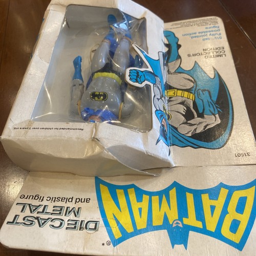 Modellino Mego Batman Diecast vintage 1979 nuovo con scatola 5,5” 91503 - Foto 4 di 7
