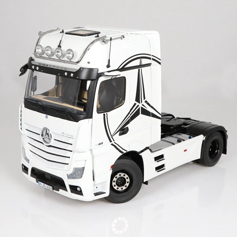 Mercedes-Benz 1:18 Scale Diecast Trucks for sale - eBay