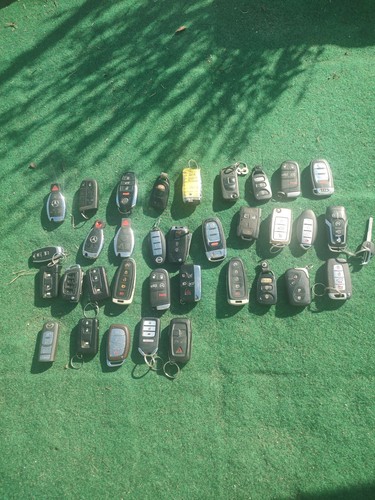 Lot 33 KEY FOBS Mercedes Ford Toyota OEM - Picture 1 of 4