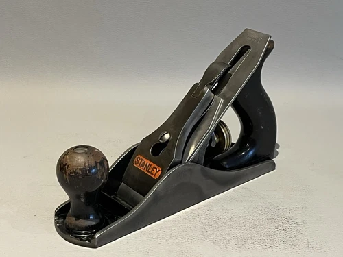Vintage Stanley Bailey No. 3 Bench Plane - 9  1/4" with Smooth Sole- Made in USA