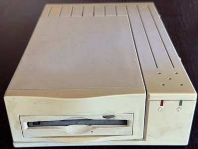 Fujitsu MCB3064SS 640MB SCSI Magneto Optical Drive beige