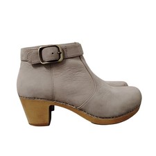 DANSKO Womens  9-9.5 /39 Beige Suede Leather ...