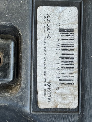 Asiento de cortacésped MTD genuino OEM 757-05229 para máquinas de patio - Imagen 8 de 9