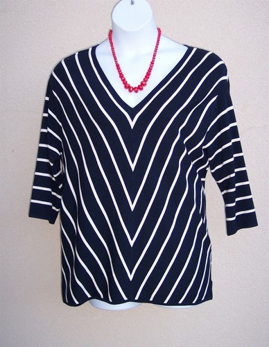 Talbots Plus NEW Navy Blue White Sweater plus size 1x Deep V-neck knit top - Picture 3 of 11