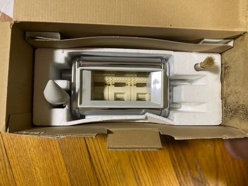 KitchenAid Ravioli Maker Stand Mixer Attachment KRAV Made In Italy - Picture 3 of 8