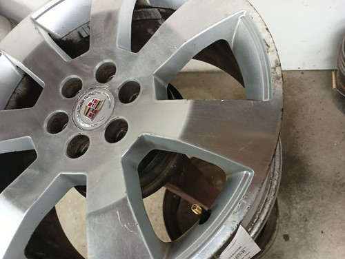 18x8 Wheel Rim 7 Single Spoke Polished Opt QF8 from 2008 Cadillac SRX 11720324 - Picture 5 of 12