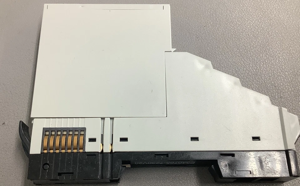 Lenze I/O System 1000 Compound Module EPM-S302.2B 24VDC, 0.5A (TB) - Image 3 of 4