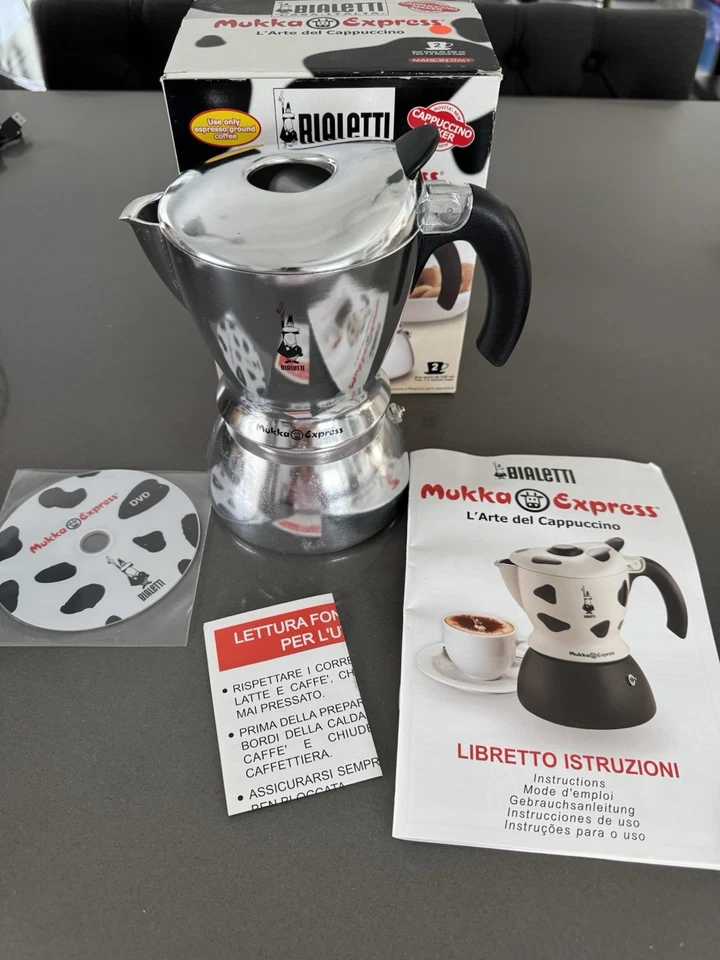 Máquina de cappuccino Bialetti Mukka Express 2 xícaras feita na Itália. - Imagem 2 de 4