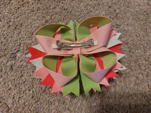 Cute & Smart Boutique Bow - Picture 4 of 6