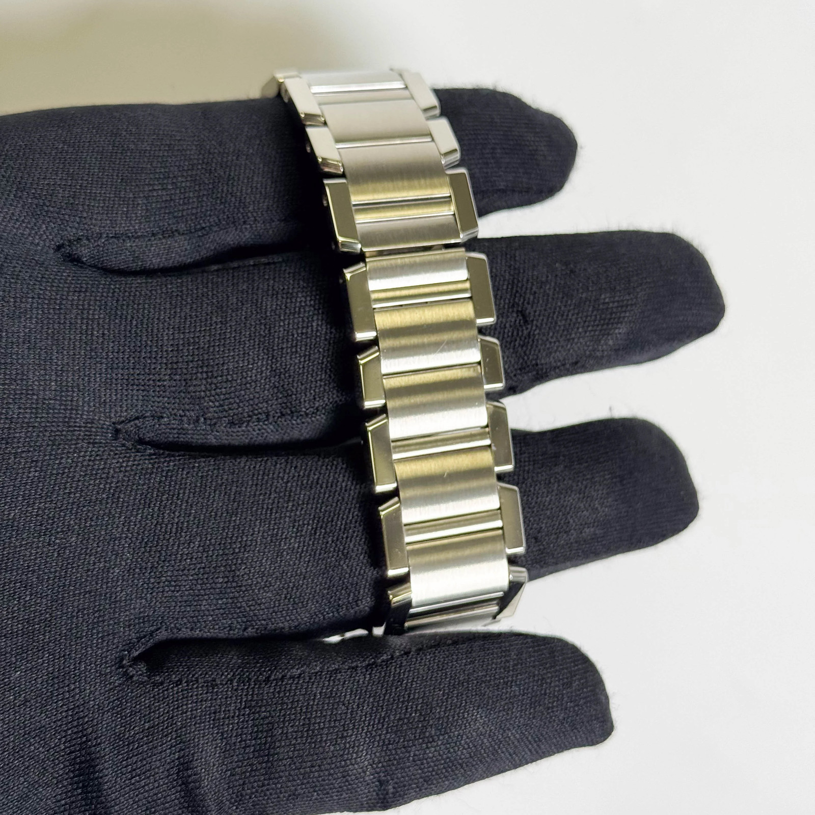 Cartier Tank Française Stainless Steel 28mm White Dial Watch Ref# W51002Q3 image 4