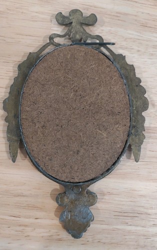 Vtg Miniature Brass Frame Italy Ornate Florentine Victorian Oval W/ Glass 6"Read - Imagen 8 de 12