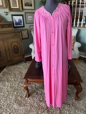 Vtg Shadowline Rose Embroidered Robe Peignoir Womens SM Pink Button Front Nylon