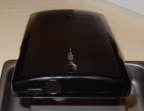 Sony Xperia S Genuine Momax Case - Picture 7 of 9