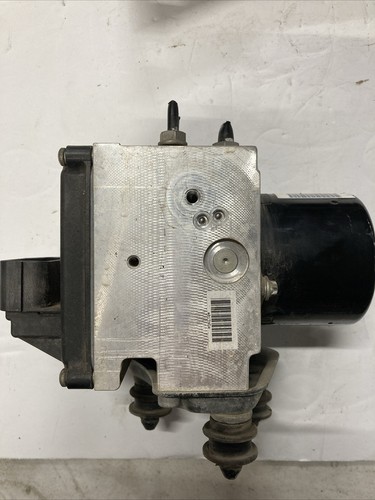 VW 2006 B6 PASSAT UNIT ANTI LOCK BRAKE PUMP MODULE 3C0 614 095 N - Picture 2 of 4