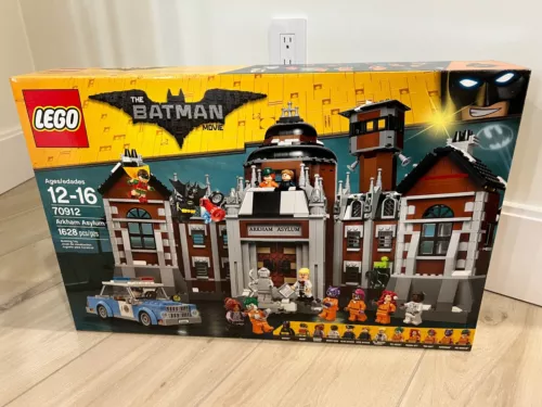 LEGO The LEGO Batman Movie: Arkham Asylum 70912 NEW, SEALED, & RETIRED!