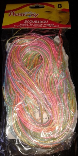 LIQUIDATION  LOT REVENDEUR 20 PAQUETS DE 50 FILS SCOUBIDOU PAILLETES - Foto 4 di 7