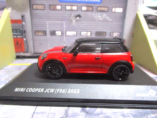 MINI Cooper BMW JCW John Cooper Works F56 rosso rosso rosso 2023 S4315001 Solido 1:43 - Foto 2 di 5