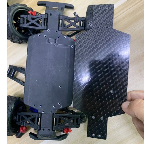 Placa de deslizamiento de chasis de carbono para 1/18 Traxxas LaTrax Teton Rally 4x4 Monster Truck - Imagen 6 de 8