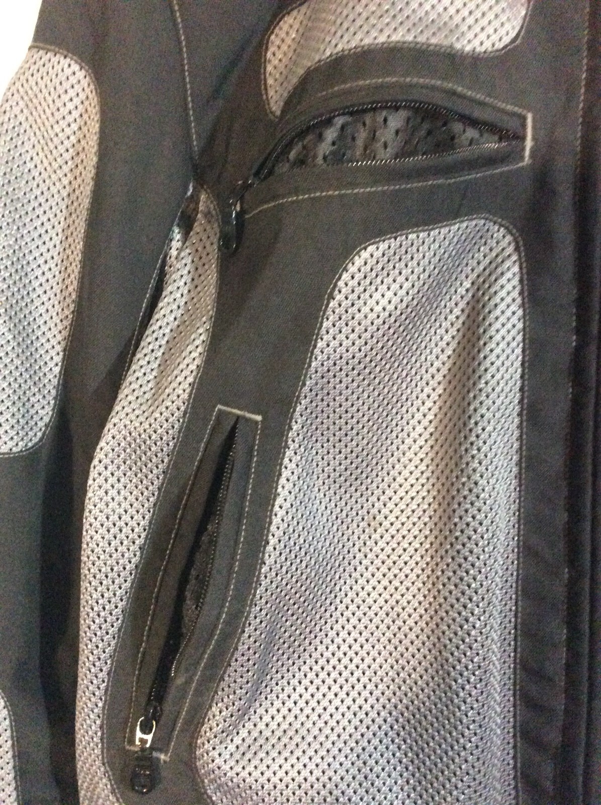 Foto 10 di 24