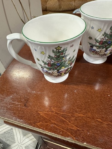 Set of 4 Nikko Happy Holidays Footed Coffee Tea Cups Christmas Tree Swirl White - Picture 5 of 5