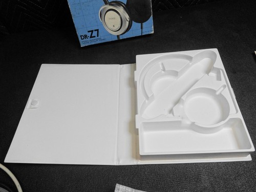 BOX & Manual ONLY for Vintage Rare Sony DR-Z7 Stereo Headphones - Made in Japan - Picture 5 of 11