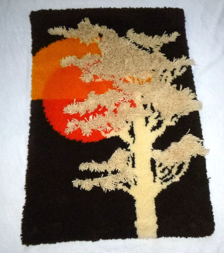 Alfombra Gancho Cierre MOD Mediados de Siglo De Colección Años 70 Colgante Pared Árbol Puesta de Sol 24x34" - Imagen 7 de 8