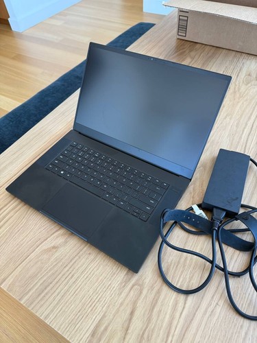 Razer Blade 15 Advanced 2020: Intel Core i7-10875H, RTX 2070 – READ DESCRIPTION