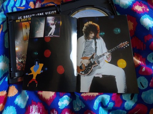 Queen: Live At Wembley Stadium (DVD) - Afbeelding 7 van 9