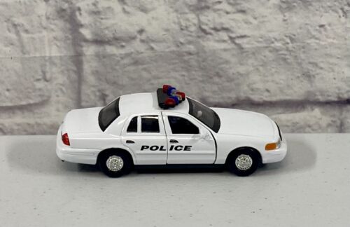 *NEW* Welly Diecast Car 1999 Ford Crown Victoria Police Red/Blue Light Bar 4.75” - Picture 2 of 6