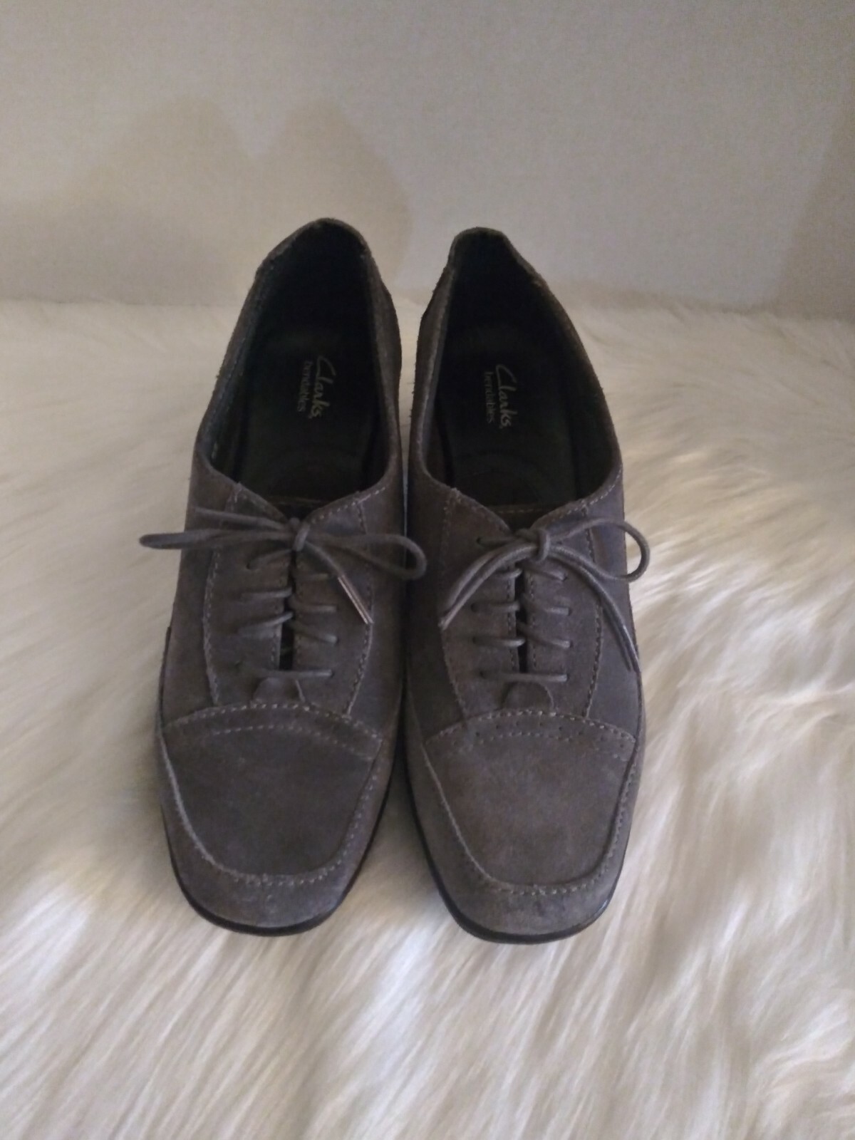 clarks oxford heels