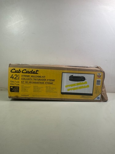 Cub Cadet 42" Mulching Kit - Blades For Lawn Tractors And Zero Turn Mowers - Picture 1 of 4