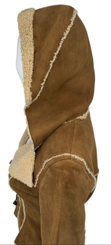 Chanel NWT Fall 2006 Brown Hooded Shearling Jacket - Size 38 - Picture 9 of 23