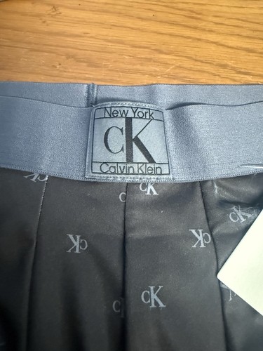 NWT Calvin Klein MEN's CK Established Low Rise Trunks NB40790-030 - Picture 2 of 5