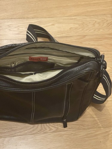 Storksak Jamie Black Leather Diaper Bag Brad Pitt - Picture 5 of 11