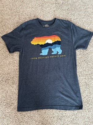 The Duck Company Rocky Mountain National Park Bear Graphic T-Shirt Men s M Blue