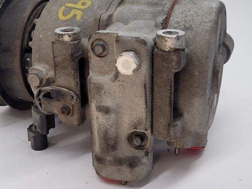 2010-2013 KIA FORTE AC Compressor 977011M130 10-13 - Picture 6 of 12