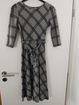 Edles Kleid von Esprit Gr. S
