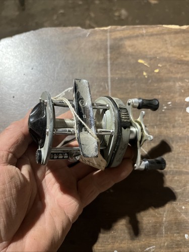 Pflueger Supreme Model 510 Casting Reel Vintage - Picture 5 of 5
