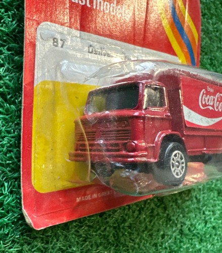 VINTAGE CORGI JUNIORS COCA COLA DELIVERY TRUCK ON CARD - Picture 5 of 8