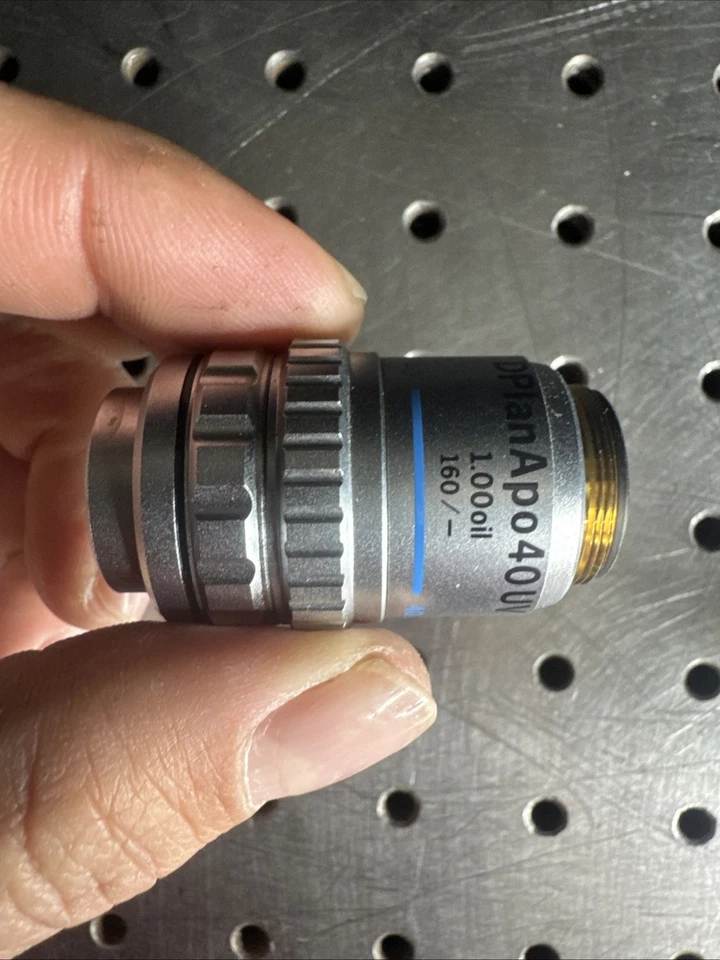 Lente objetivo microscopio Olympus DPlan Apo apocromat 40 UV 40X 1,00 aceite 160/- Foto 2 de 4