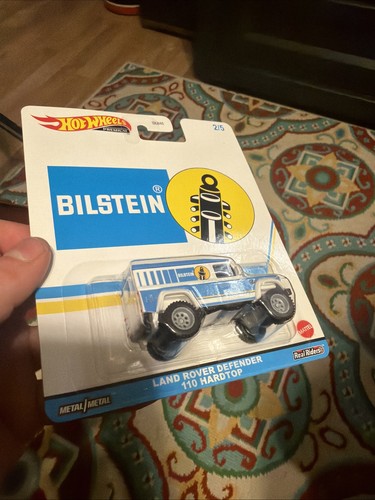 Hot Wheels Car Culture Land Rover Defender 110 Hard Top Premium Bilstein Blue - Picture 5 of 5