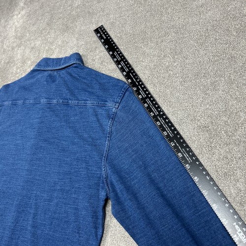 NUEVA Camisa Faherty Tejida Temporadas Para Hombre Mediana Azul Índigo Tinte Bolsillos Abotonados - Imagen 9 de 10