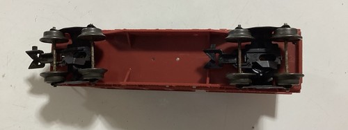 VINTAGE MARX 0 SCALE 3 RAIL R. I. 586 WORK CABOOSE-VERY CLEAN-READY TO ROLL - Picture 8 of 8