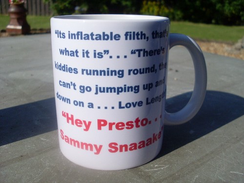 Phoenix Nights Sammy Schlange Werbung 11 Unzen Tasse/Becher Weihnachten Geburtstag Geschenk - Bild 2 von 5