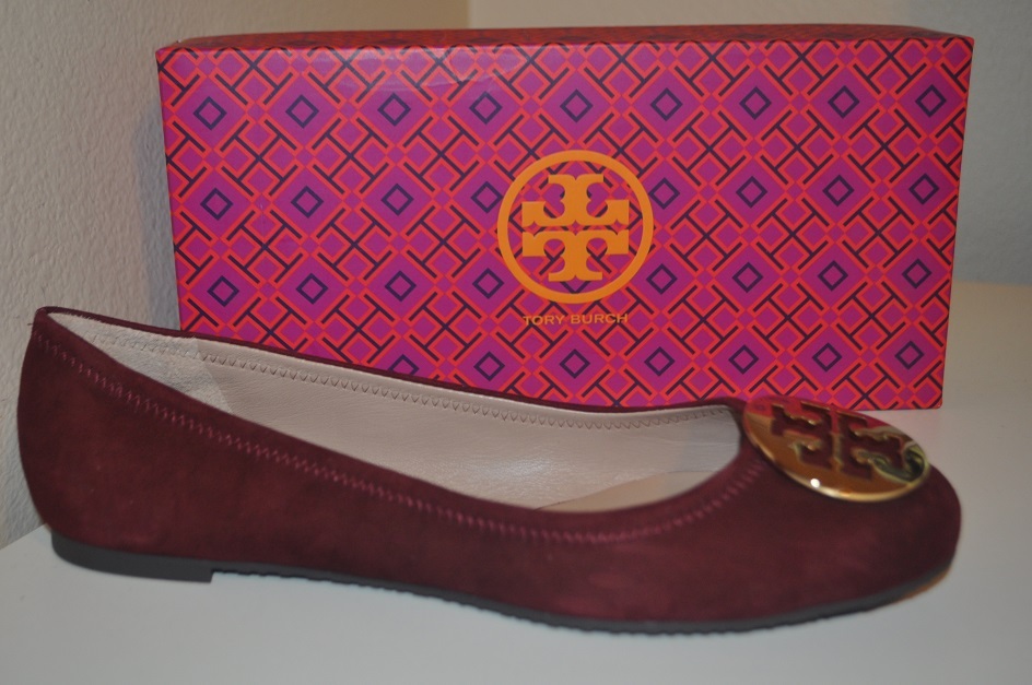 Nuevo en caja Zapatos Planos Planos Zapatos Ballet Tory Burch Reva Burdeos Gamuza Talla 10.5 oro con el logotipo de bailarina e81e71 Nuevo en caja Zapatos Planos Planos Zapatos Ballet Tory Burch Reva Burdeos Gamuza Talla 10.5 oro con el logotipo de bailarina e81e71
