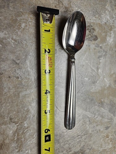 Tennyson by Oneida Community Stainless Flatware Smart Choice Ridges Fork, Spoon - Picture 7 of 8