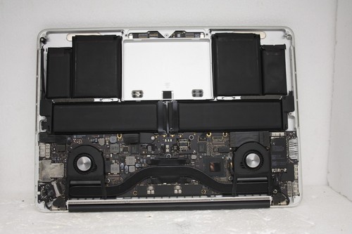 Lote de 2 paquetes Apple Laptop MacBook Air 1x A1465 1x 1425 SIN HDD Sin cargador - Imagen 6 de 13