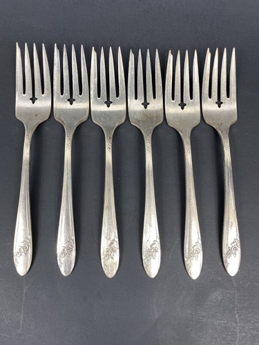 6-Oneida Silver Queen Bess II Silverplate 1946 Tudor forchette per insalata/dessert floreale - Foto 1 di 5