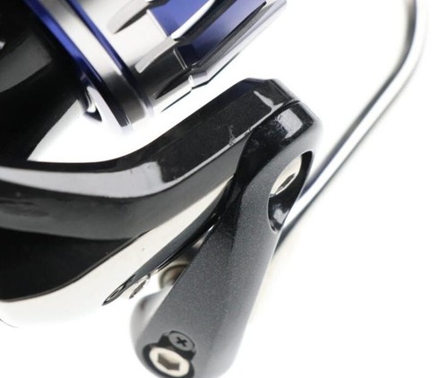 DAIWA SALTIGA Z 5000H Spining Reel free shipping frpm japan - Picture 4 of 6