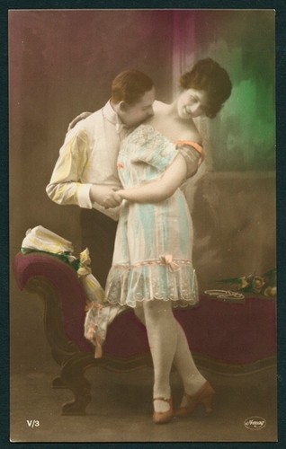 German 1915 SIX Hand Tinted Art Nouveau Era Romantic Couple LINGERIE Slip Shoes - Picture 3 of 6